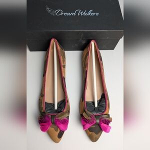 Dream Walkers Camo Suede Pink Feather Flats EU Size 40 9.5 10